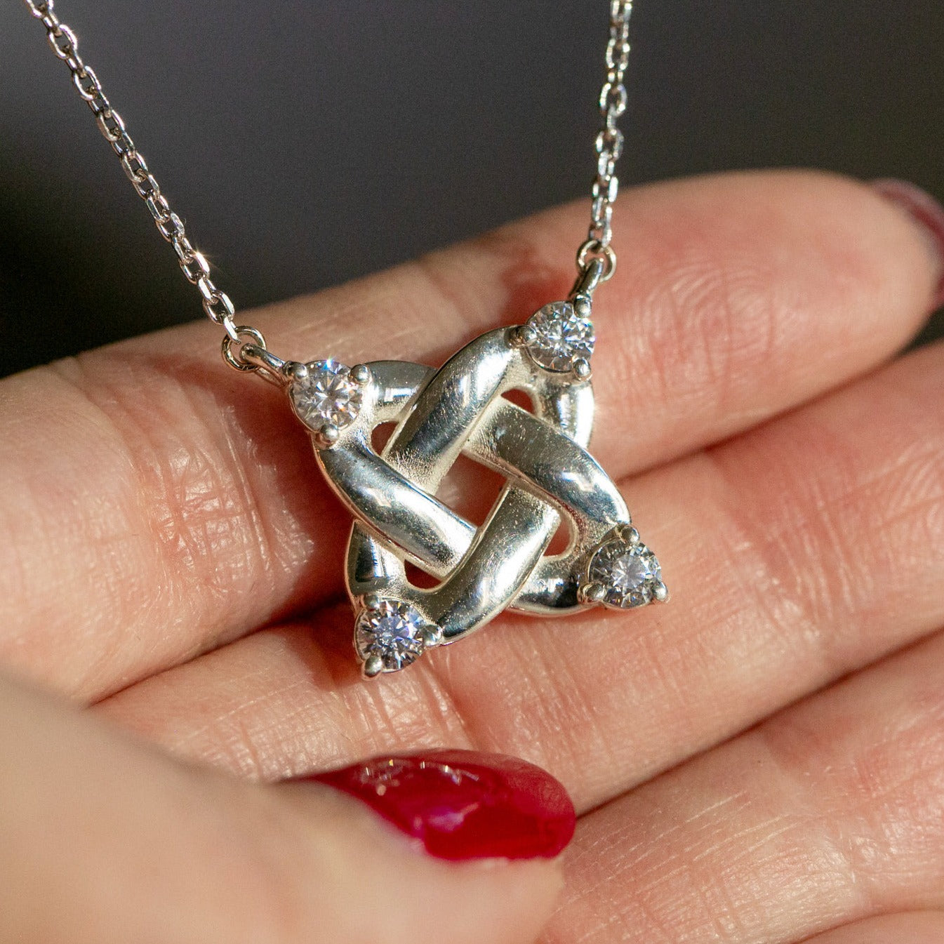 VHL Alliance Pendant in Certified Lab Grown Diamonds, Medium